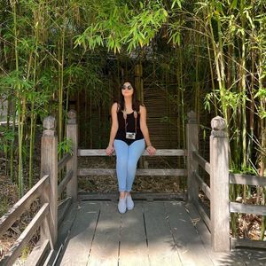 Meet your Posher, Leanna